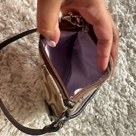 EUC Coach Signature Wristlet Brown w/ purple inside - Picture 4 of 4